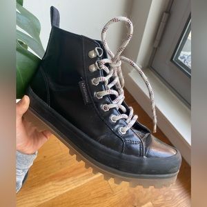 Superga Alpina Boot, size 36 (US size 6)